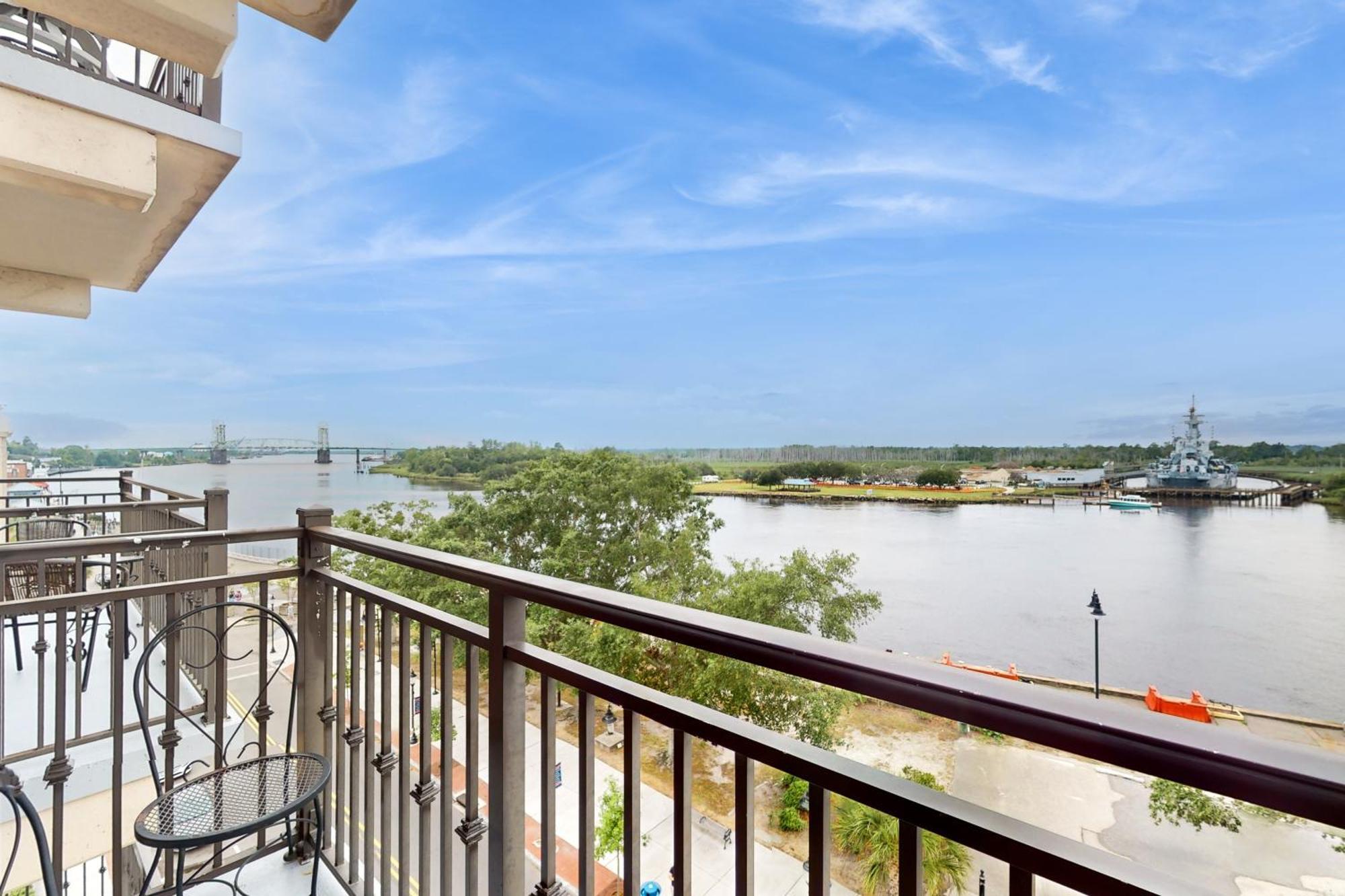 River View Condo A Wilmington Bagian luar foto